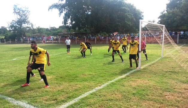 Campeonato de Vrzea de Arauai abre sua 4 edio
