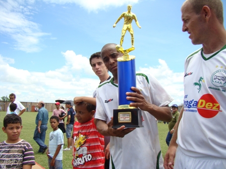 Barbosa Neto “ Fio”, artilheiro do campeonato