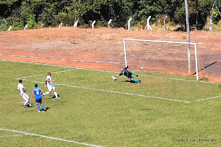 momento_em_que_atacante_maycon_pereira_faz_o_gol_para_mau_na_sobre_o_palmeiras.jpg