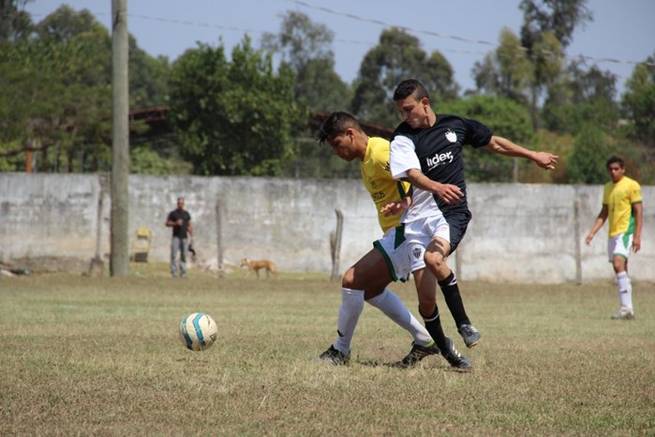 Campeonato Jnior da LMDD mostra toda foa do futebol regional