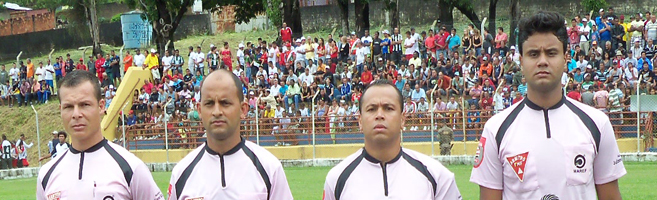 http://www.futebolbh.com.br/fotos/fbh_51-finalrmbh_4.jpg