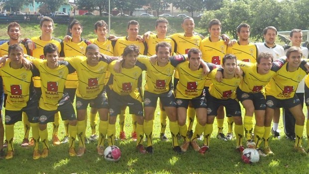 Elenco do Santa Mnica, Campeonato Amador de Uberlndia (Foto: Arquivo Pessoal)